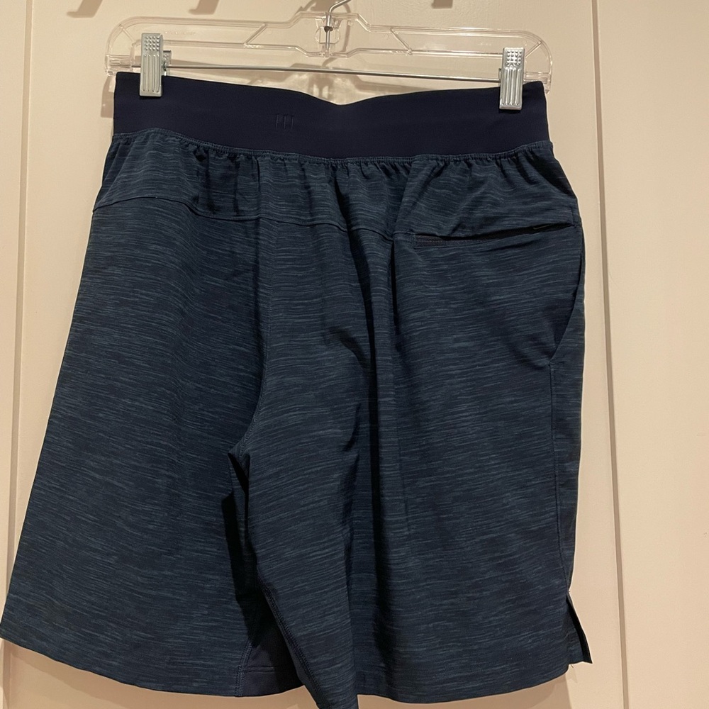 Men’s Lululemon Athletica Dark Blue / Navy Athletic Shorts - Picture 4 of 6